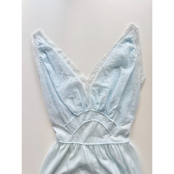 Vintage 60's LUXITE Light Blue Nylon Embroidered Mesh Plunge Slip Dress, Size 34 - Picture 6 of 12